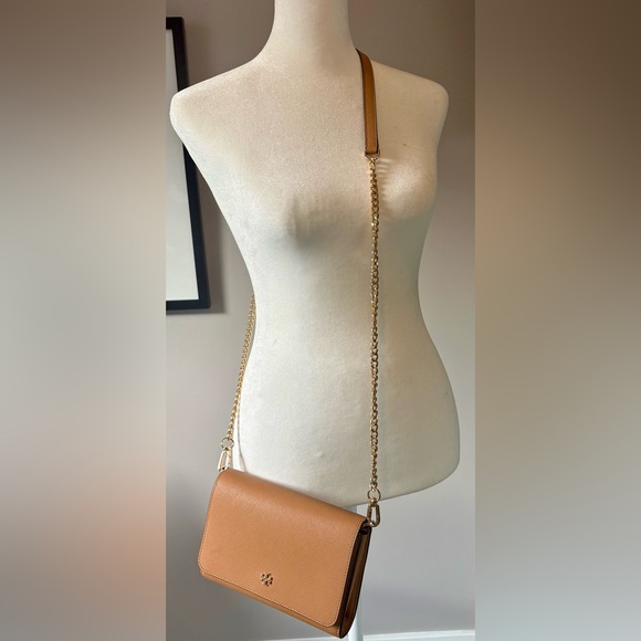 Tory Burch Emerson Chain Wallet - Picture 3 of 7